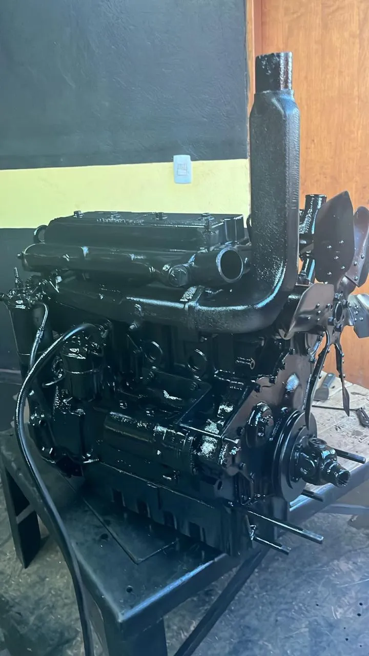 Motor diesel montado após revisão na MF Diesel